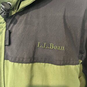 LLBEAN Men's Rugged Ridge Parka  stay warm this winter